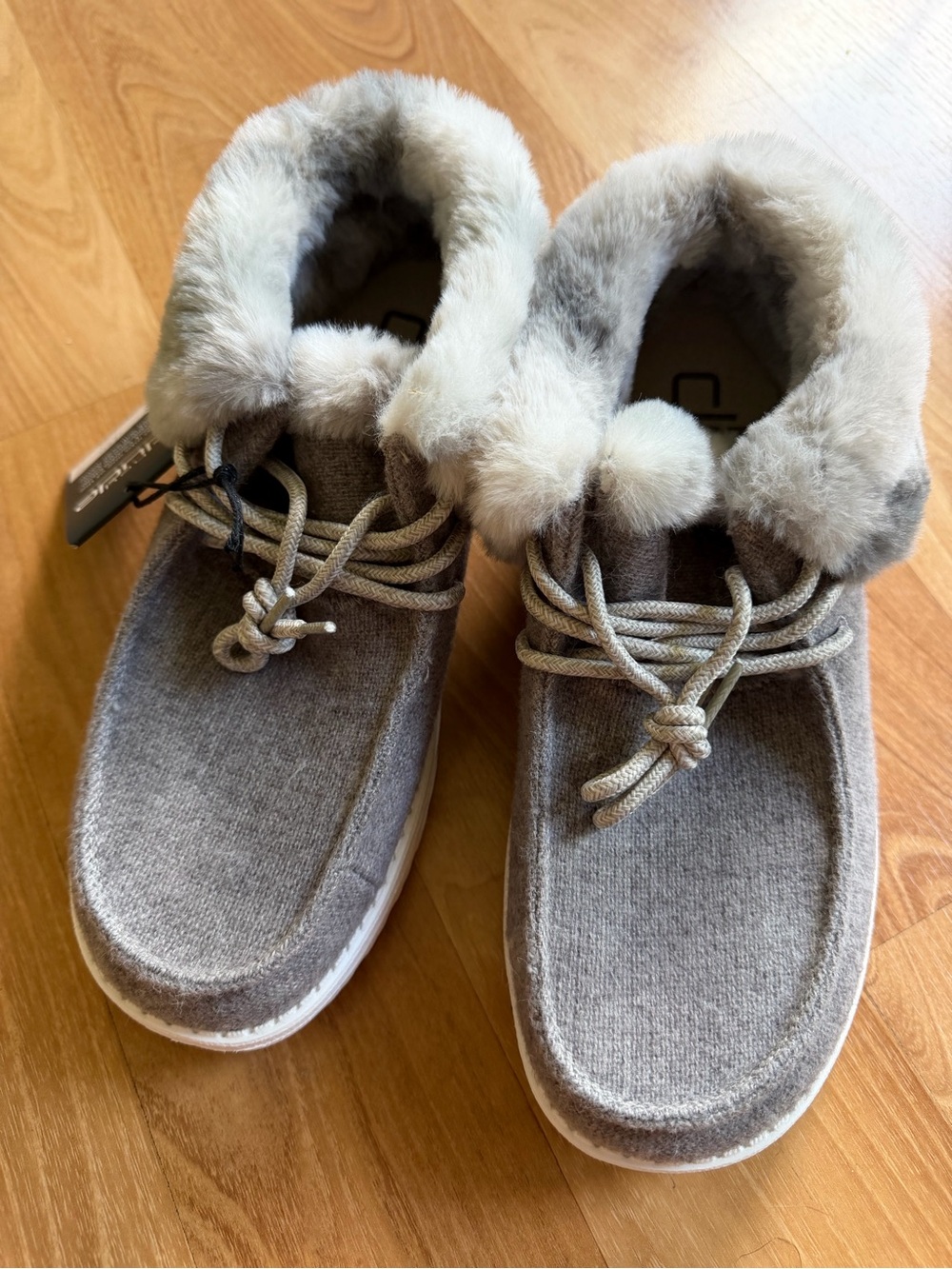 Hey Dude Women's Gray Faux-Fur Lined Slip-On Shoes